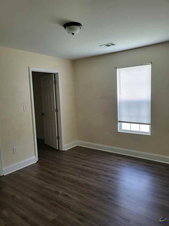121A Ronald Pride Blvd - Photo 5 of 11