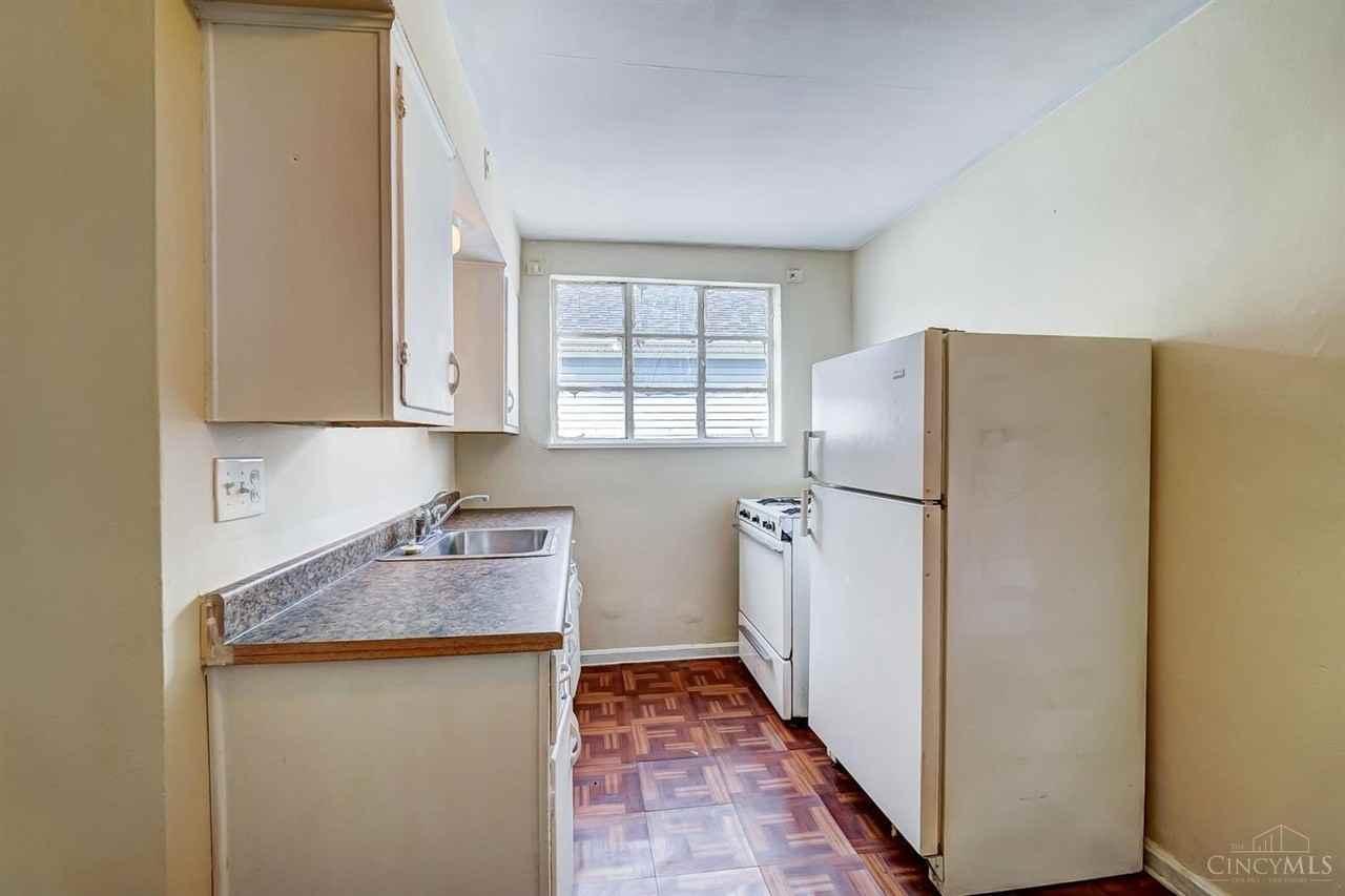 631 Mulberry St #2 - Photo 5 of 22