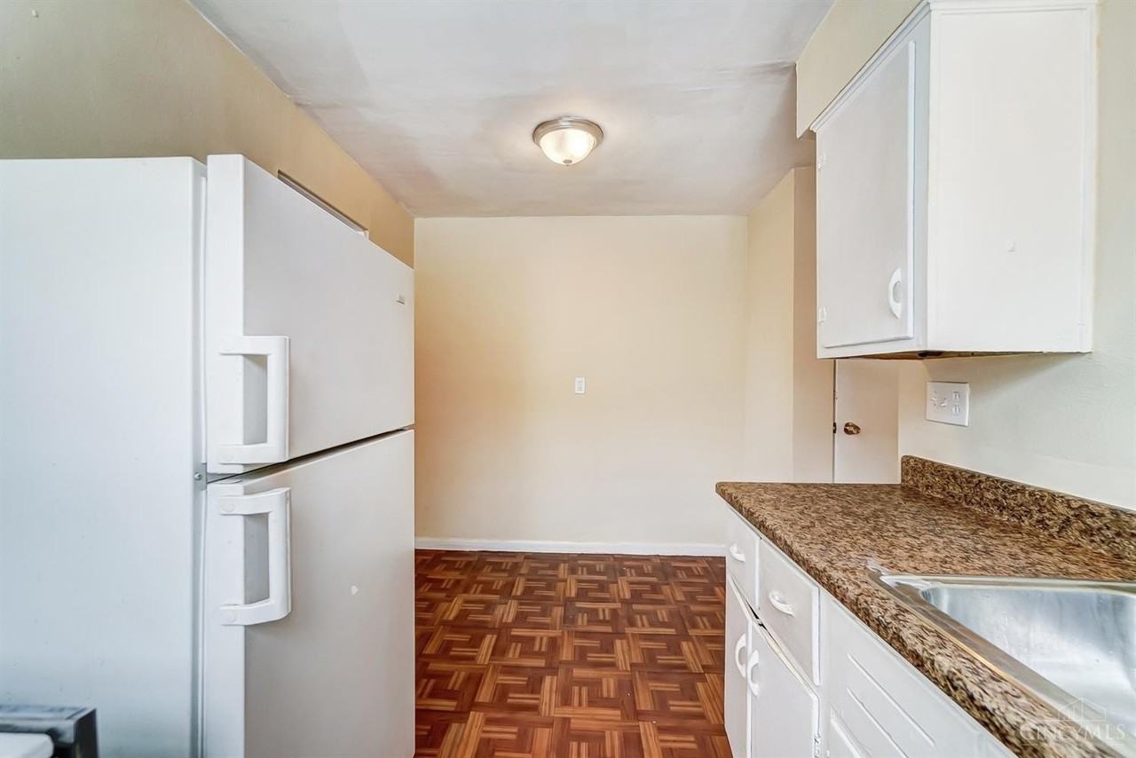 631 Mulberry St #2 - Photo 6 of 22