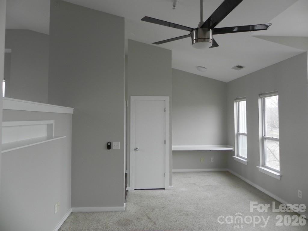 1220 N Caldwell St - Photo 4 of 18