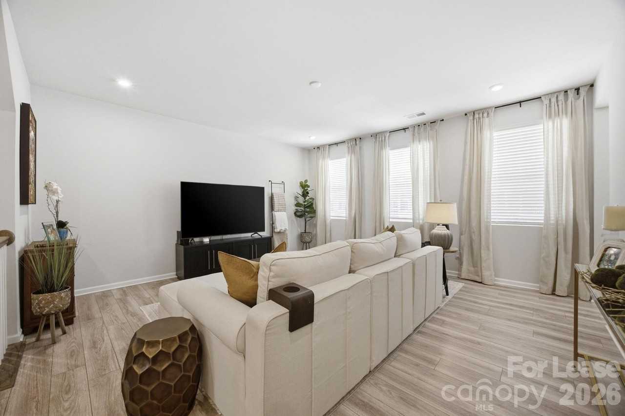 169 Marron Dr - Photo 6 of 17