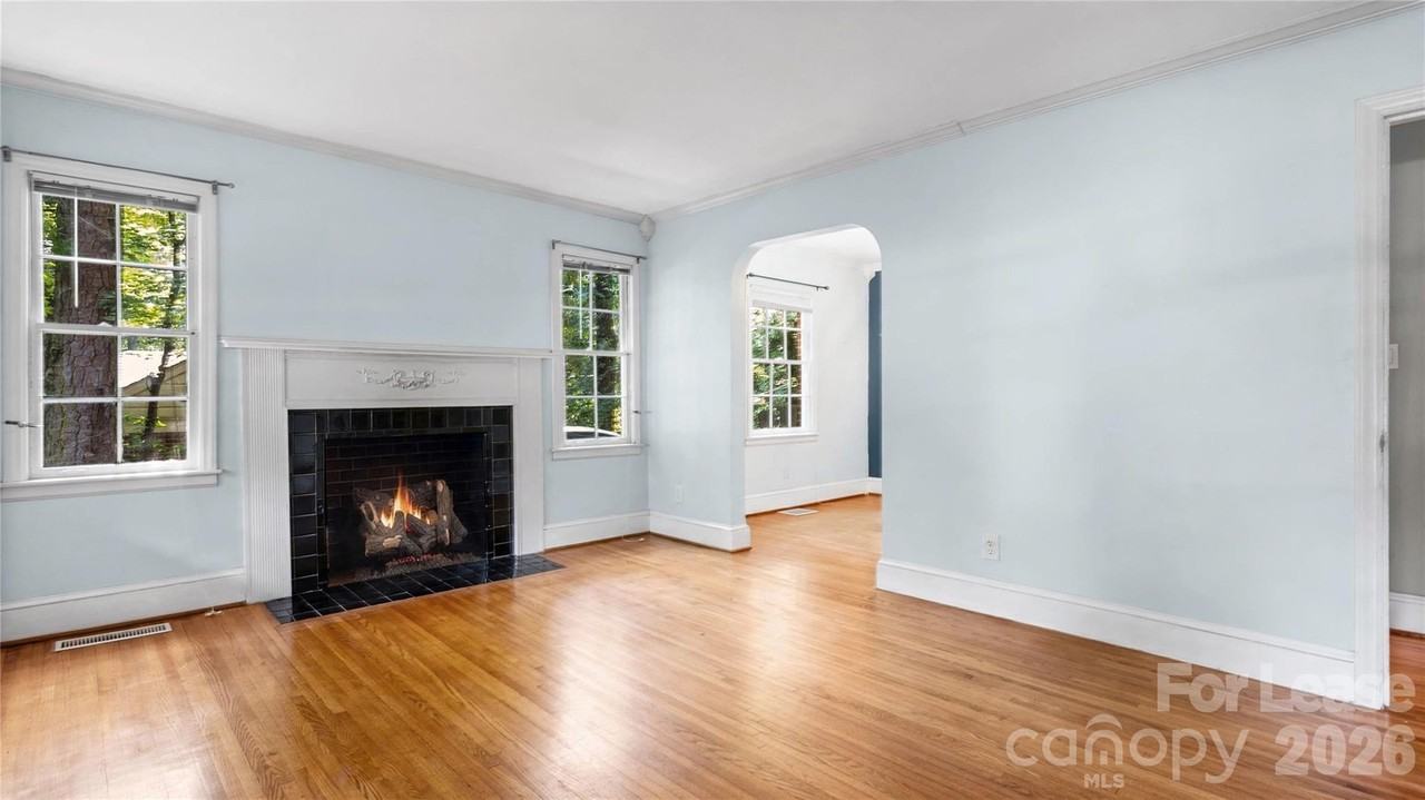 2126 Arnold Dr - Photo 5 of 28