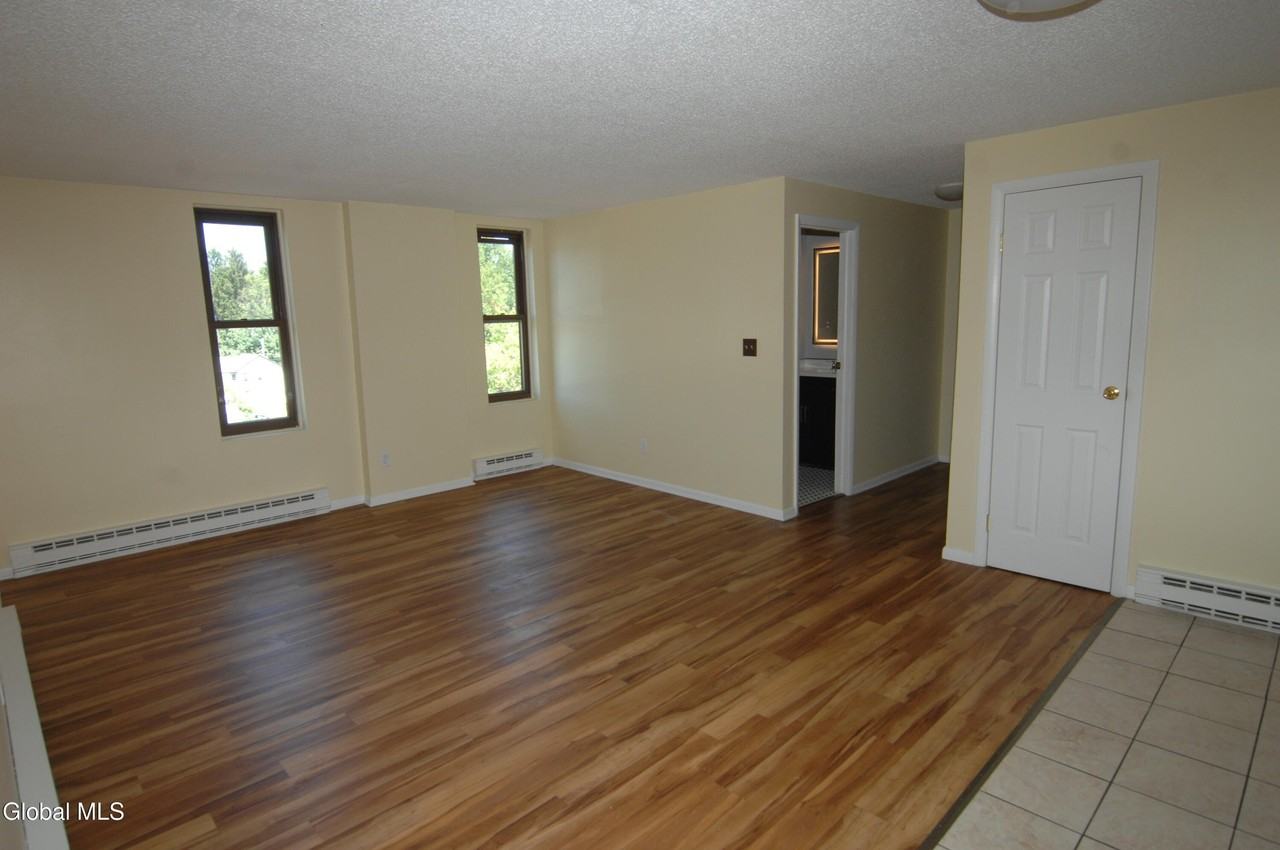 128 Milton Ave #7 - Photo 4 of 19