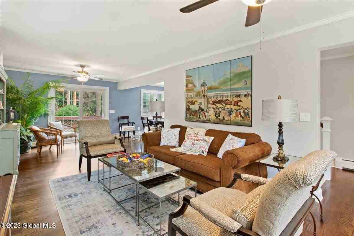 1 Patricia Ln - Photo 4 of 42