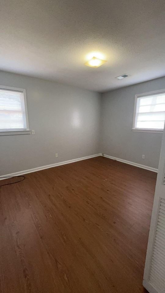 310 Oxford Rd - Photo 6 of 7
