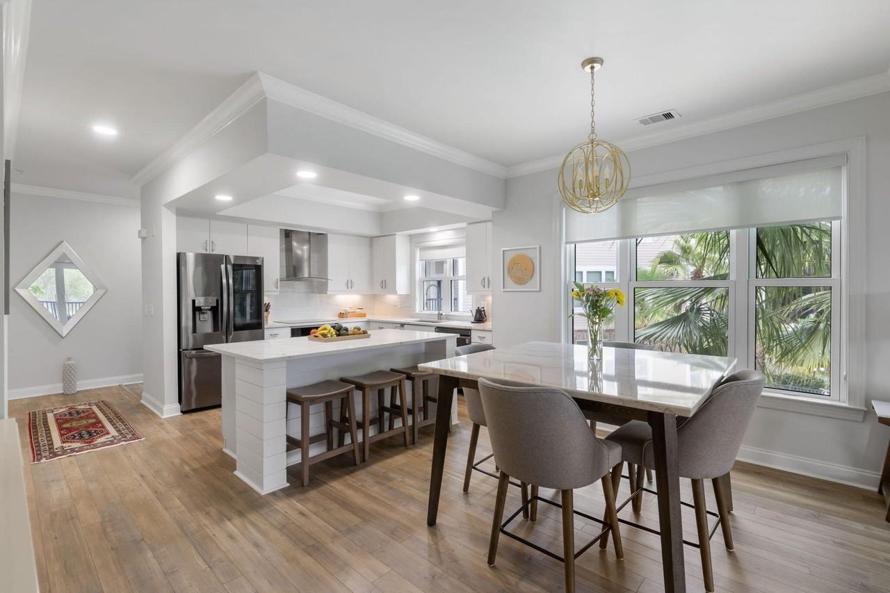 1479 Long Grove Dr #204 - Photo 4 of 25