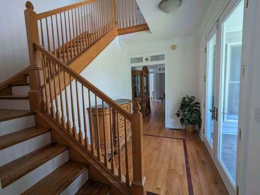 2944 Old Pond Rd - Photo 4 of 18