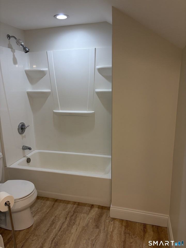 3739 Hillside Ave - Photo 3 of 9