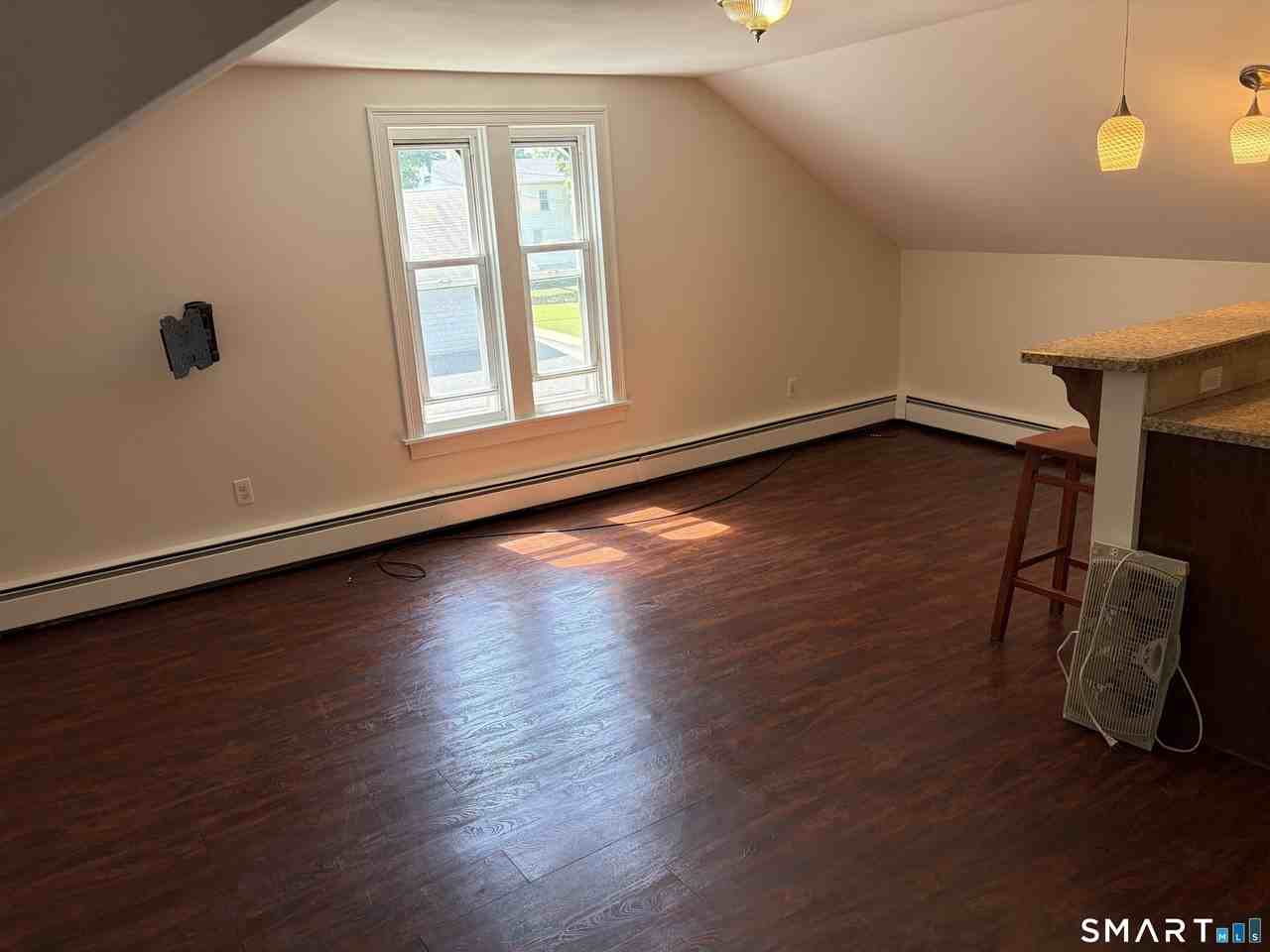 3739 Hillside Ave - Photo 6 of 9