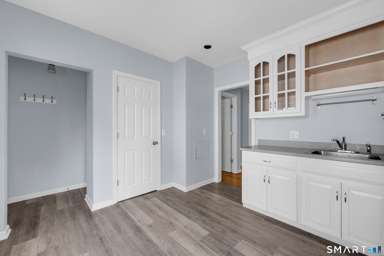 74 Bull Ave #1 - Photo 4 of 18