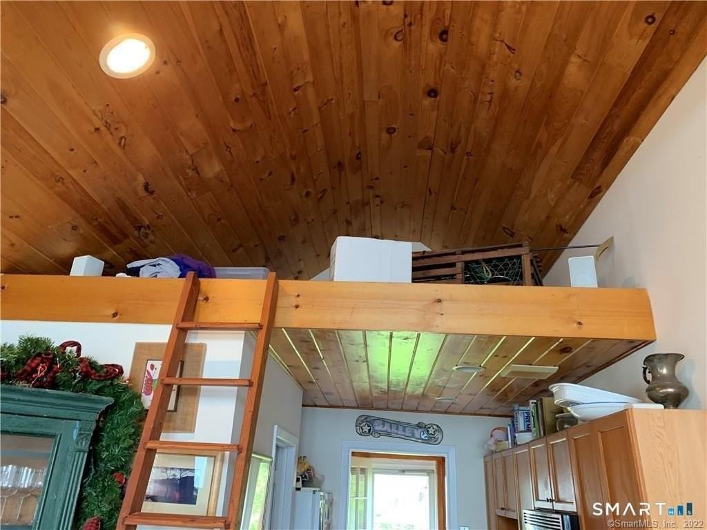 130 Cove St - Photo 7 of 18