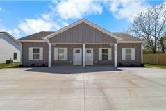 1004 Oak St #A - Photo 1 of 1