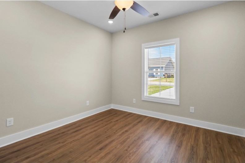 1004 Oak St #A - Photo 7 of 15