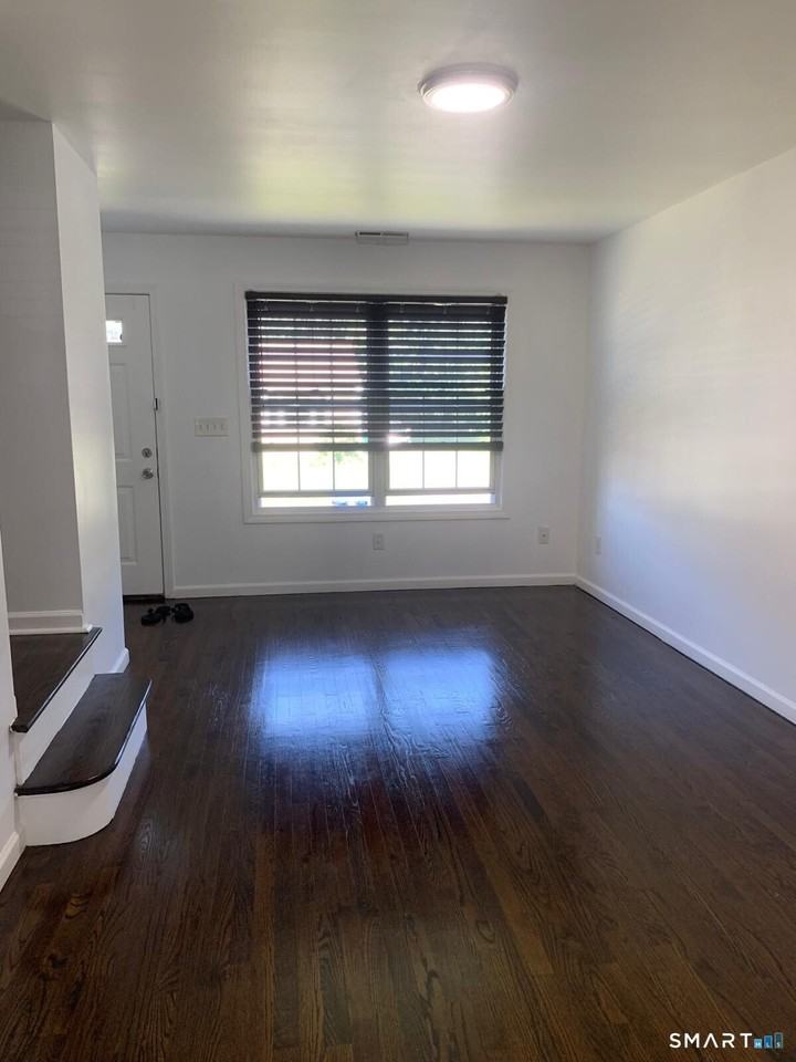 175 Harding Ave - Photo 7 of 28