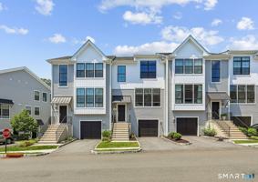 featured image of 21 Brentwood Cir #21