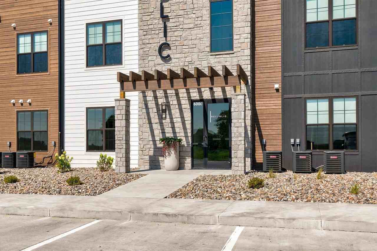 300 W Anthem Dr #6203 - Photo 5 of 20