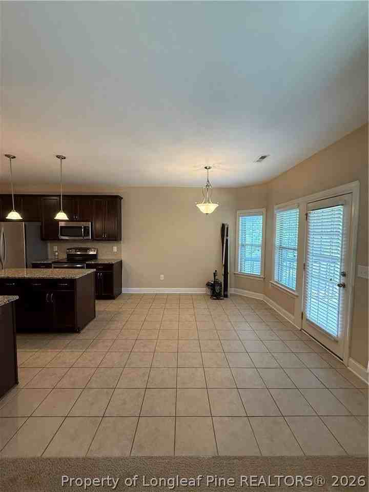 726 Century Dr - Photo 5 of 38