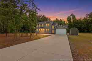 featured image of 7811 Lucinda Ln