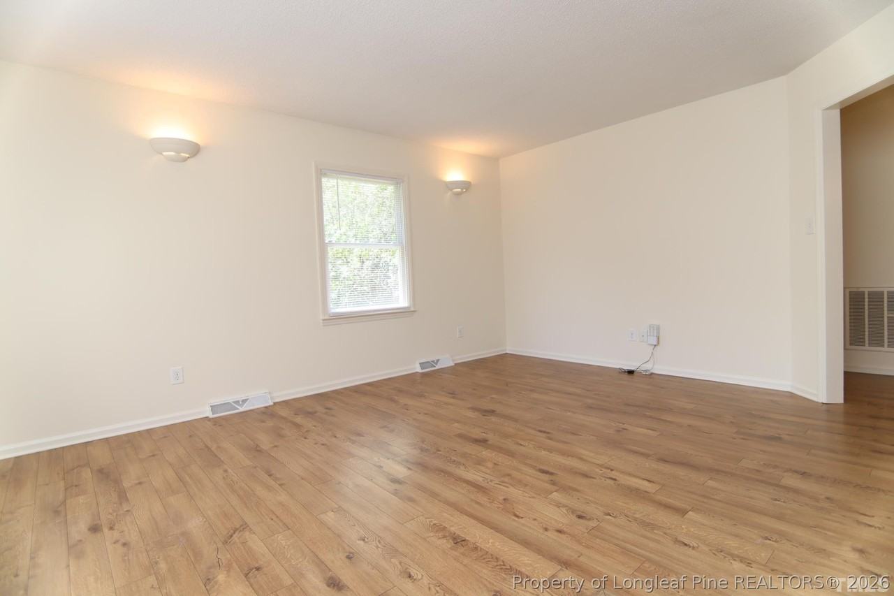 6114 Deerwood Pl - Photo 2 of 28