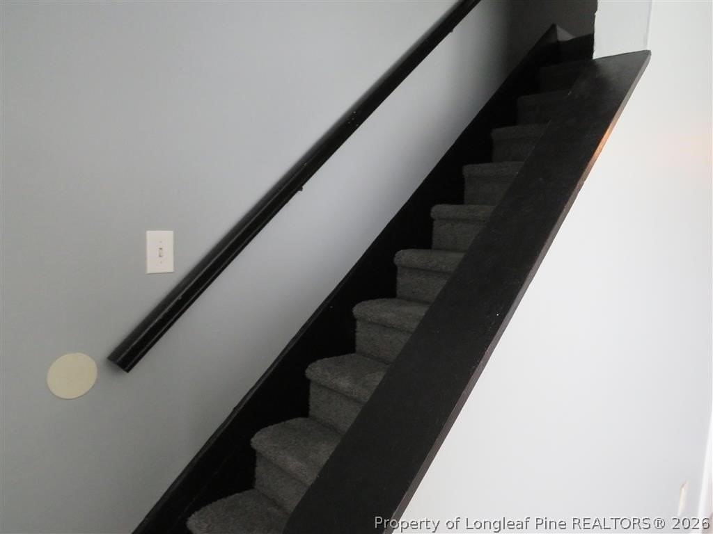 1932 King George Dr - Photo 6 of 10