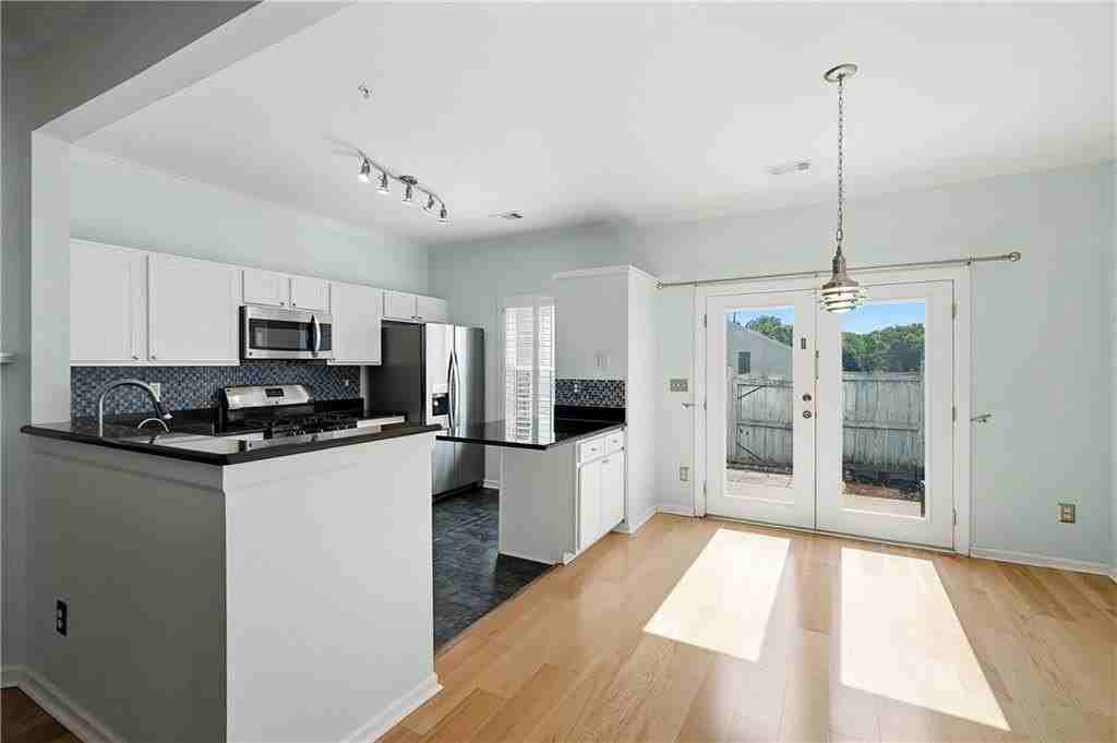 1130 Kilmington Ct - Photo 7 of 30