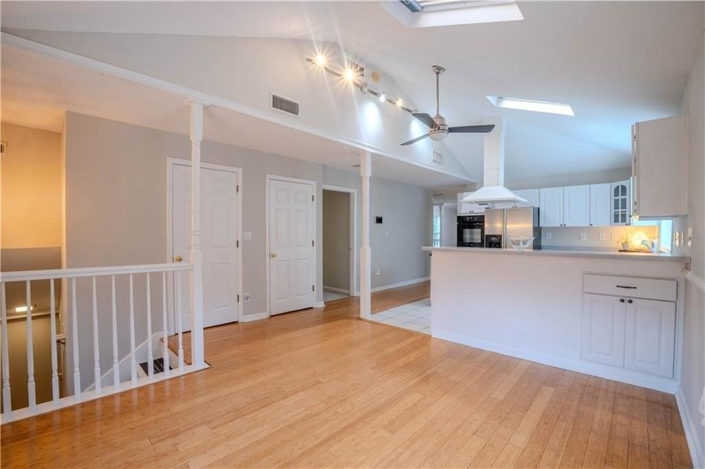 1053 Vista Trl Ne - Photo 5 of 37