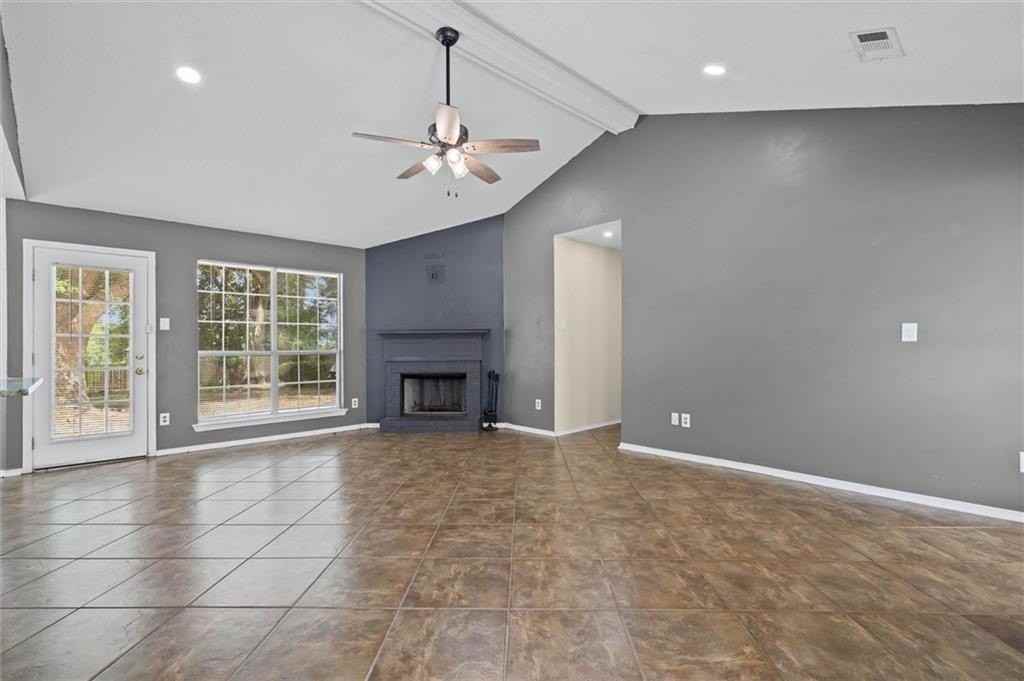 1469 Homestead Dr - Photo 2 of 20
