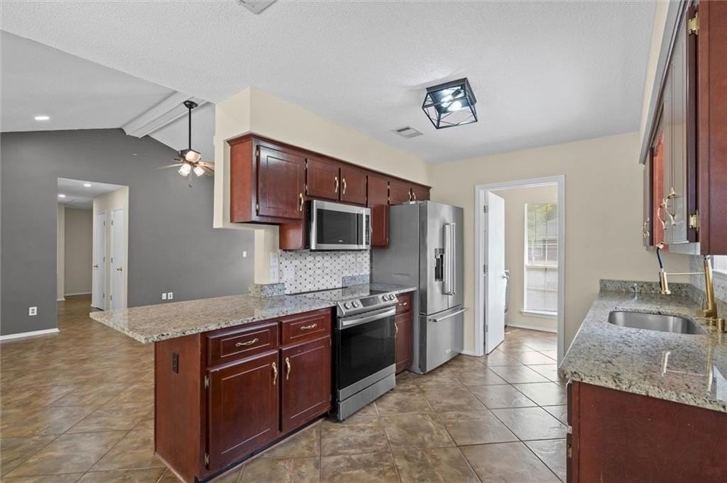 1469 Homestead Dr - Photo 5 of 20