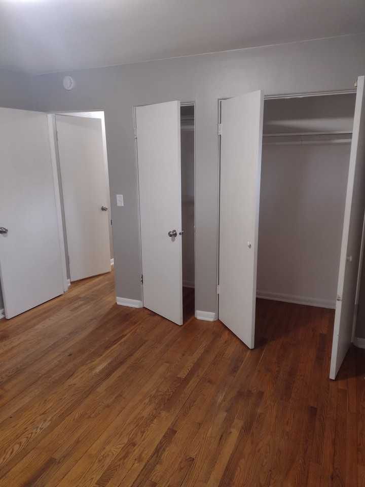 1914 Hopkins Ave #1914 - Photo 7 of 10