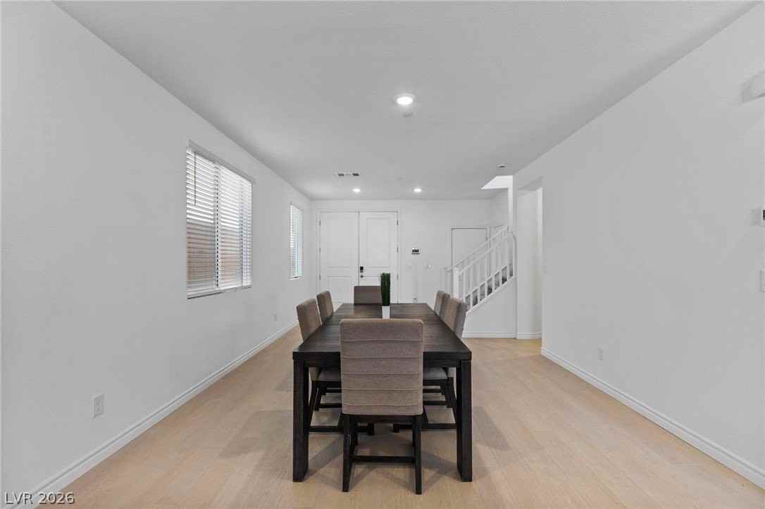 3546 Luciana Glen Ave - Photo 6 of 48