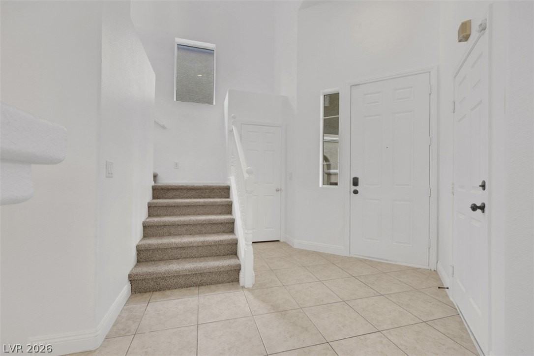 5825 Field Breeze St - Photo 2 of 19
