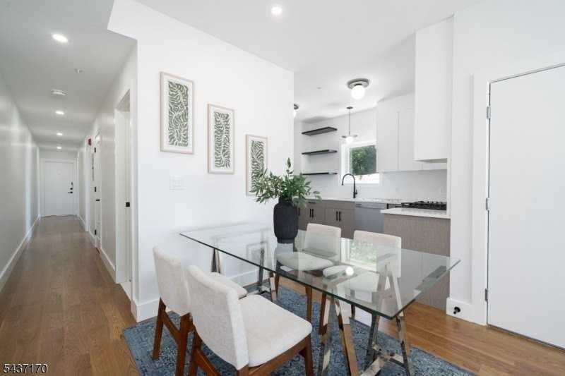 67 Virginia Ave #3 - Photo 5 of 19