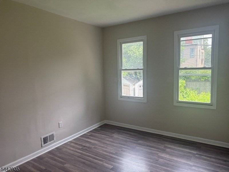 186 N 17th St #1 - Photo 6 of 11