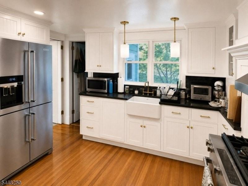 28 Franklin Pl - Photo 3 of 7