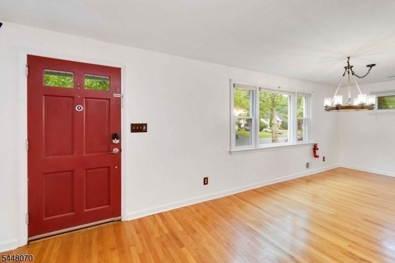 7 Evelyn Road - Photo 5 of 25