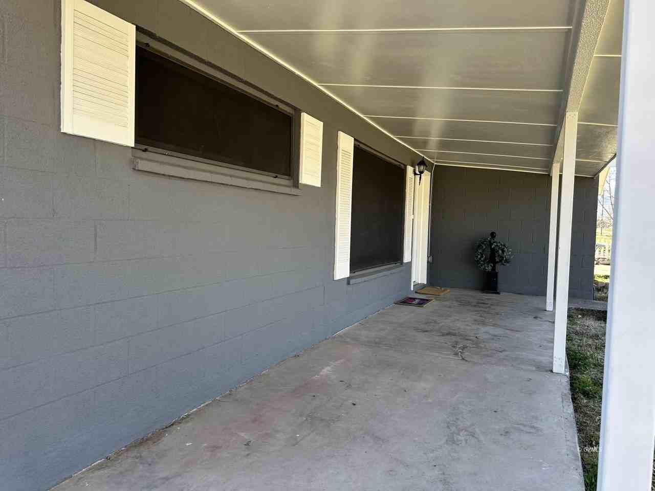 2883 N Bigler Ave - Photo 4 of 29