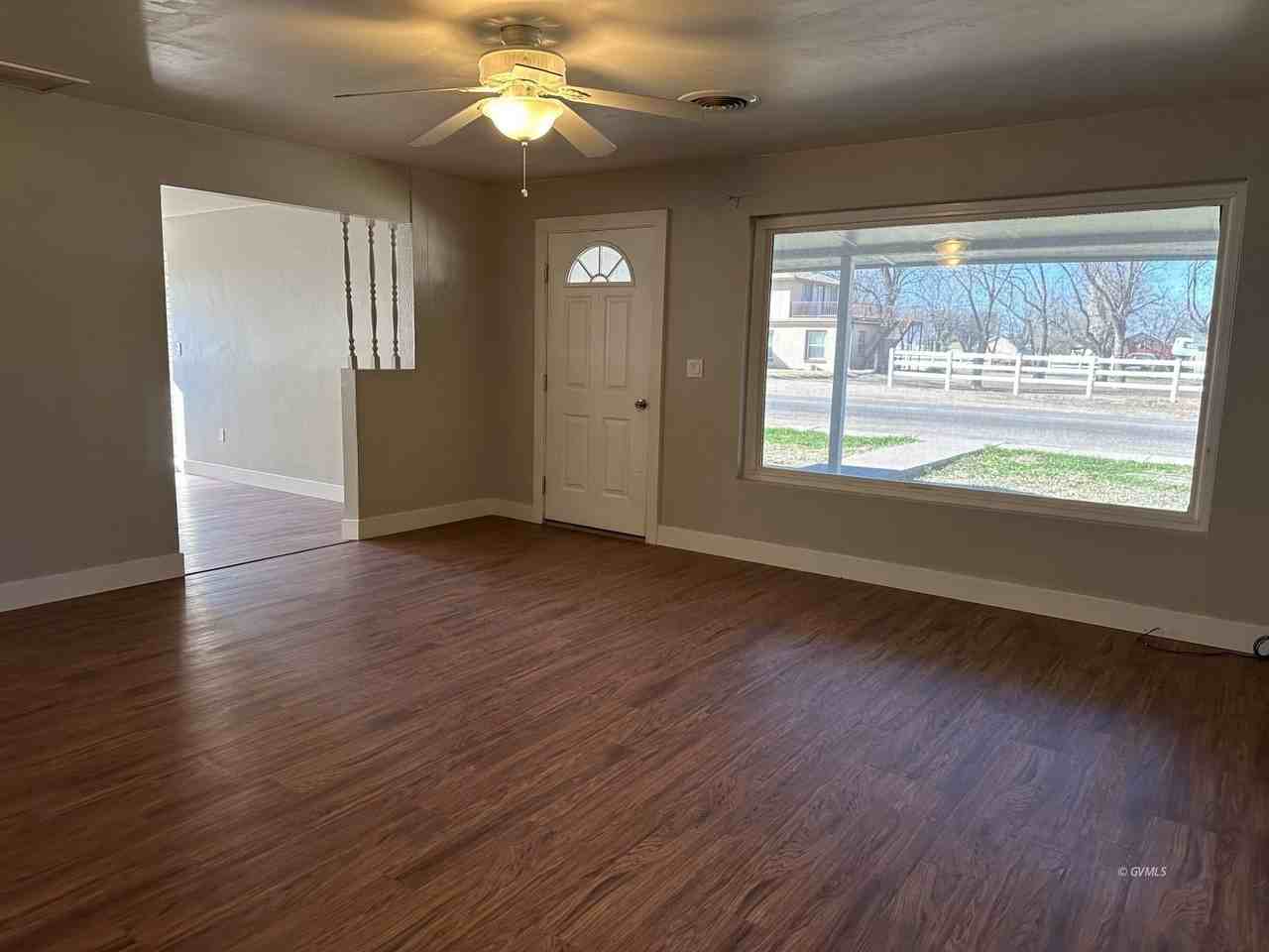 2883 N Bigler Ave - Photo 7 of 29