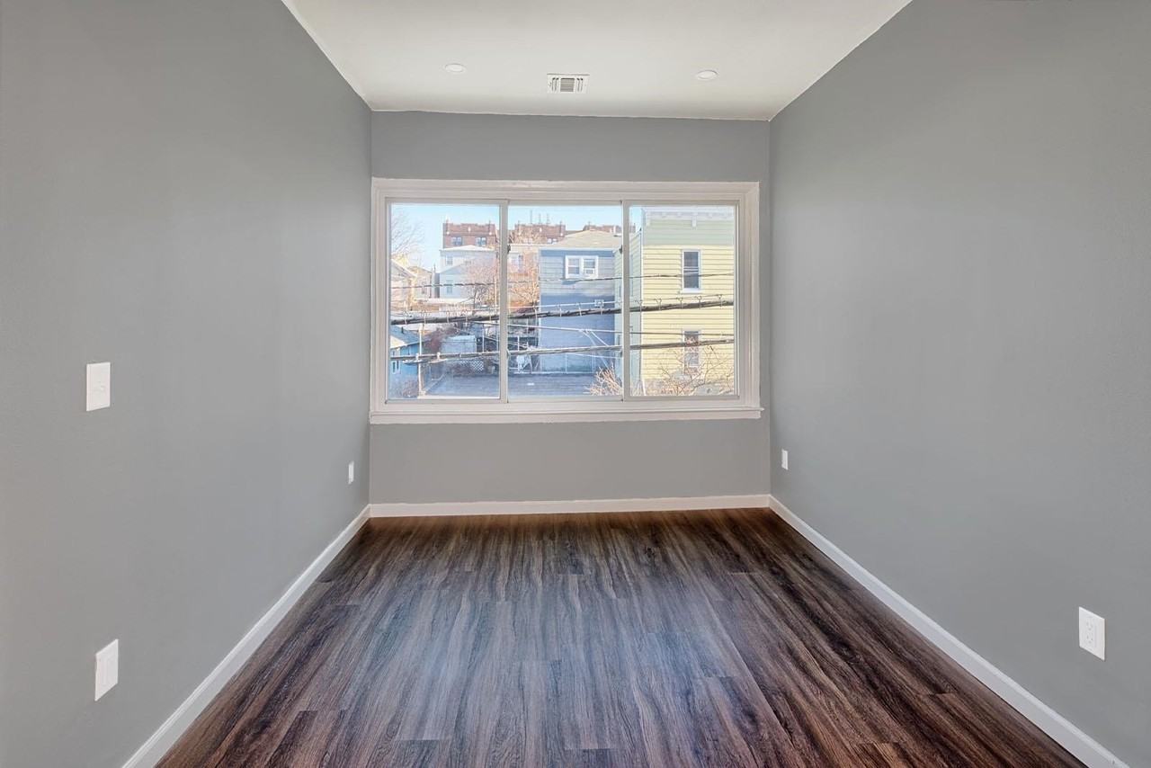 445 Liberty Ave #2 - Photo 3 of 9