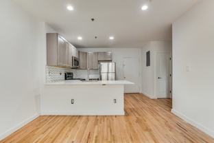204 Grand St #4F - Photo 1 of 1