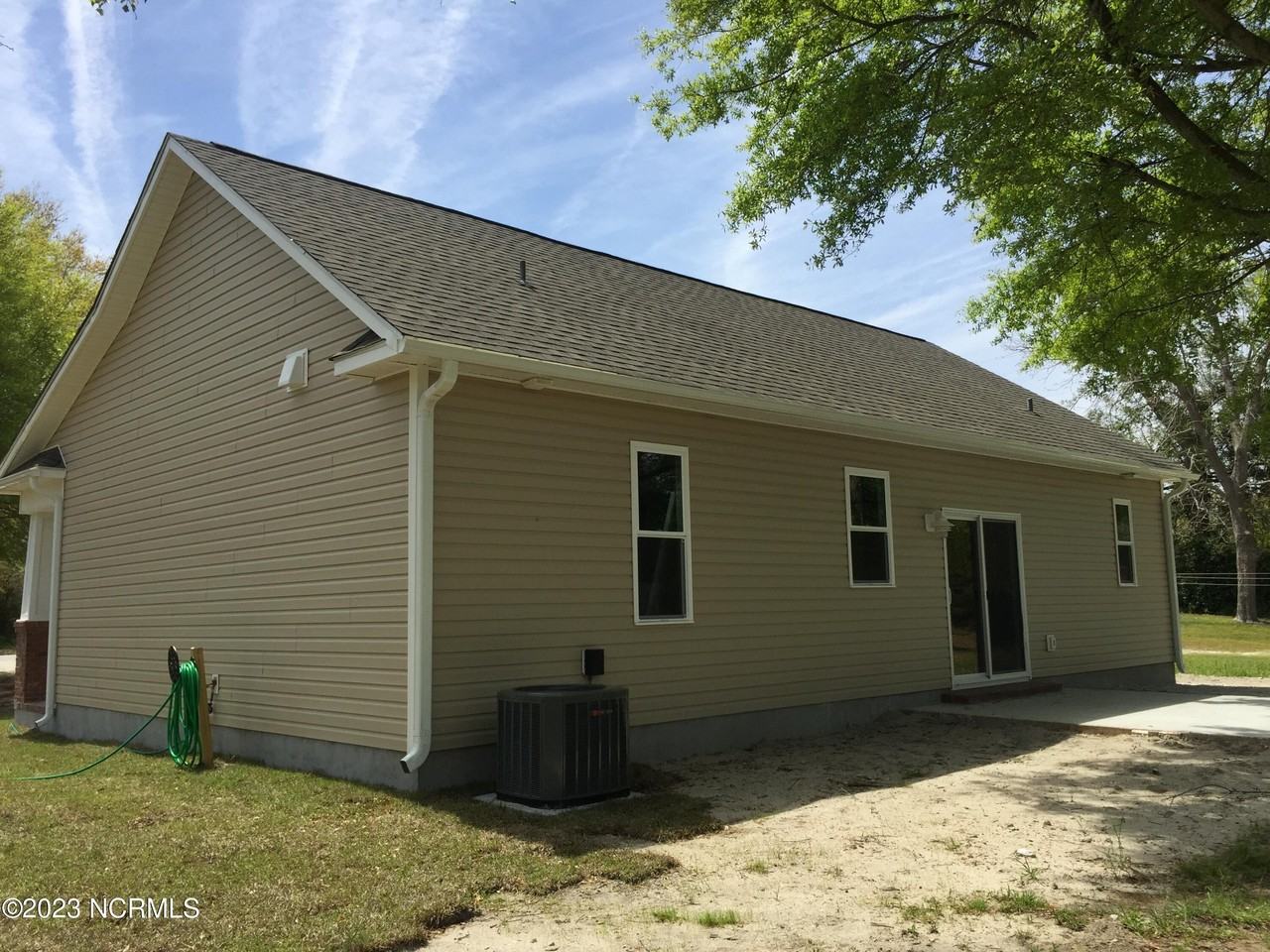 511 Peru Rd - Photo 7 of 24