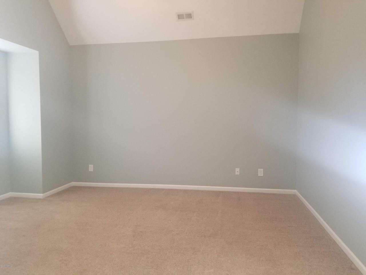 411 Cyrus Thompson Dr - Photo 5 of 42