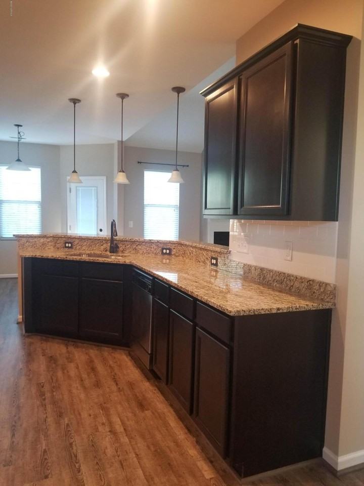 411 Cyrus Thompson Dr - Photo 7 of 42
