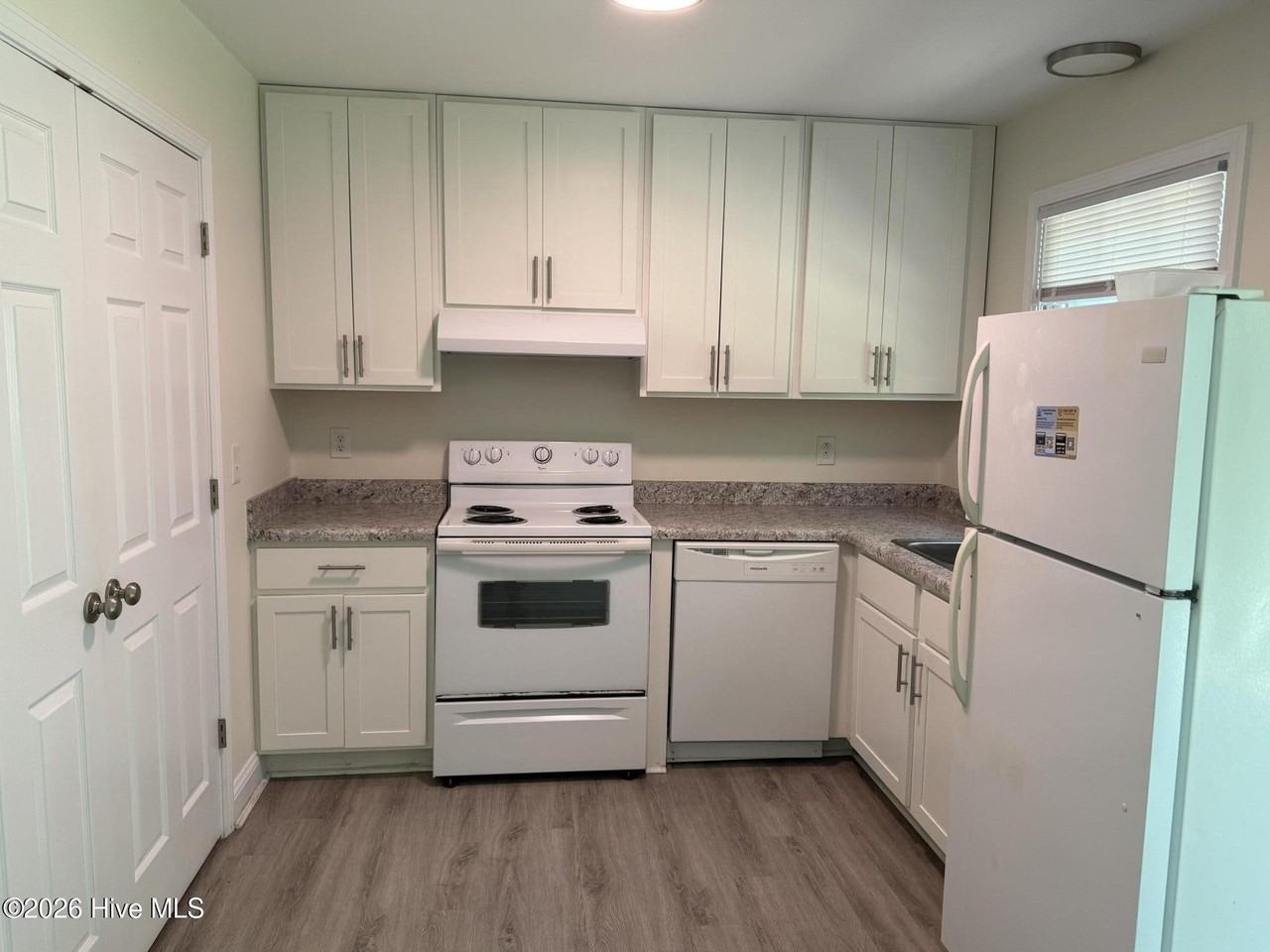 3810 Symi Cir #9 - Photo 6 of 15