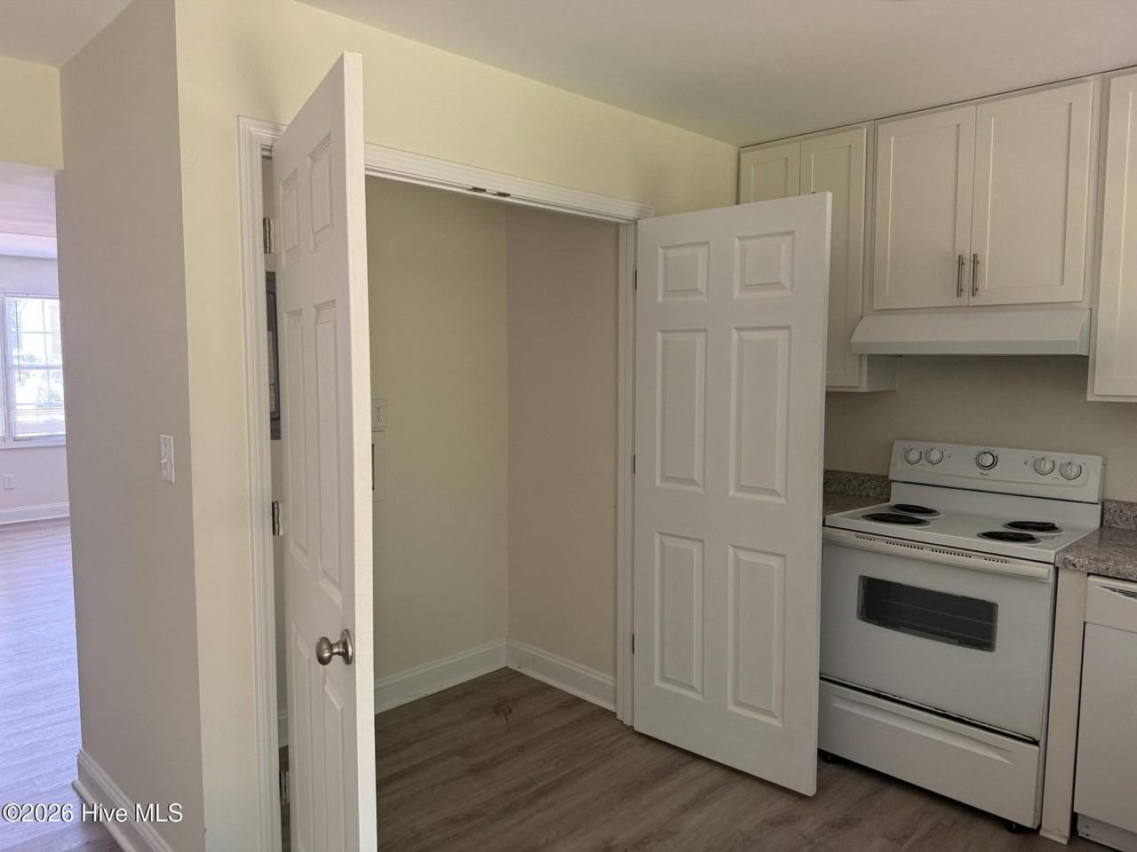 3810 Symi Cir #9 - Photo 7 of 15