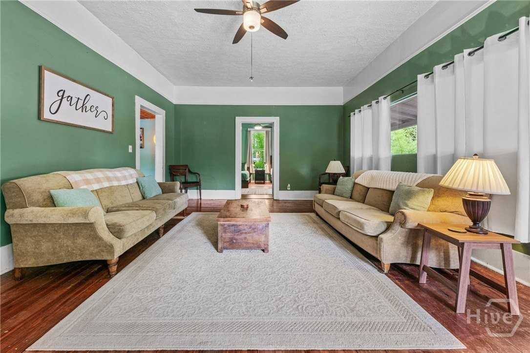 1455 E Broad St - Photo 3 of 34