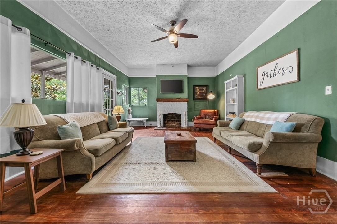 1455 E Broad St - Photo 5 of 34