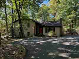 featured image of 135 Inglewood Ct
