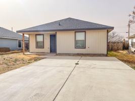 featured image of 2406 Fir Ave