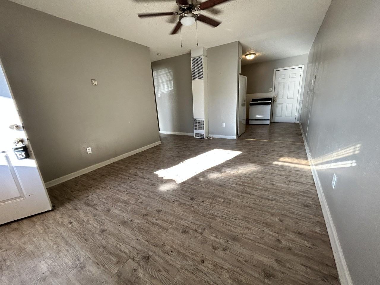 3810 22nd Pl #A - Photo 2 of 10