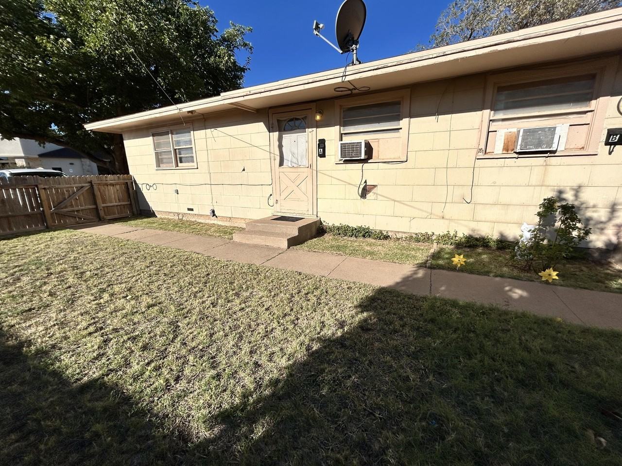 3810 22nd Pl #A - Photo 7 of 10